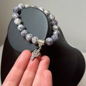 BEADED stretch bracelet WITH CACTUS PENDANT CHARM